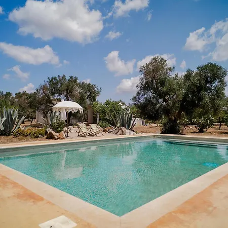 Trullo Nanonormanno Holiday home *