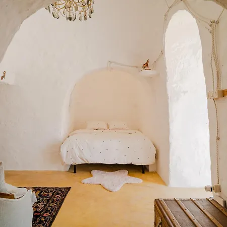 Trullo Nanonormanno * Сан-Вито-деи- Норманни